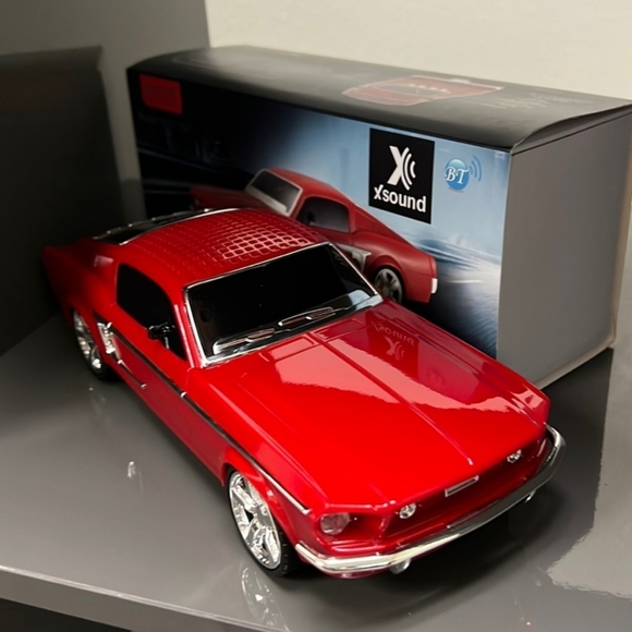 NIB Wireless Car Speaker - Picture 4 of 5